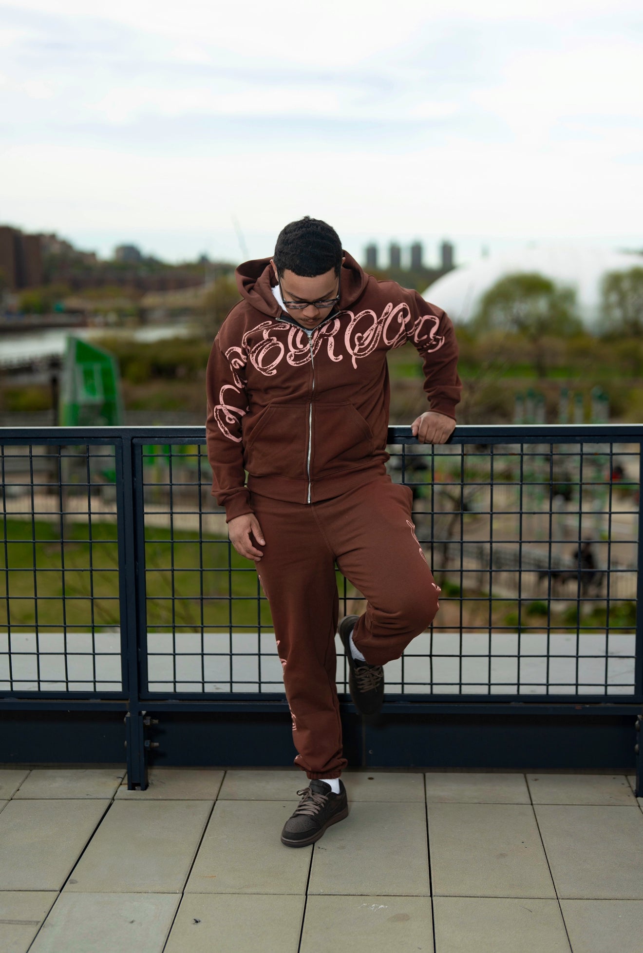 BROWN “THREE TONE” SET